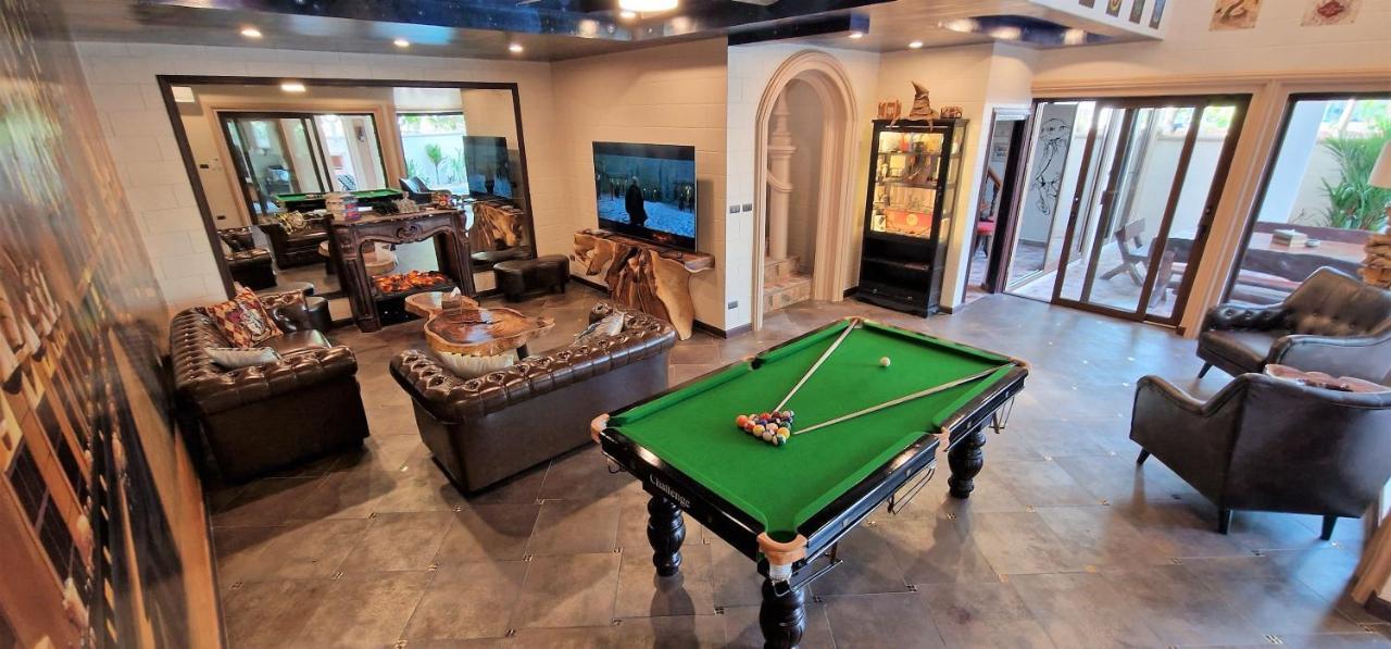 Potterland Luxury Pool Villa Pattaya Walking Street 6 Bedrooms Ngoại thất bức ảnh