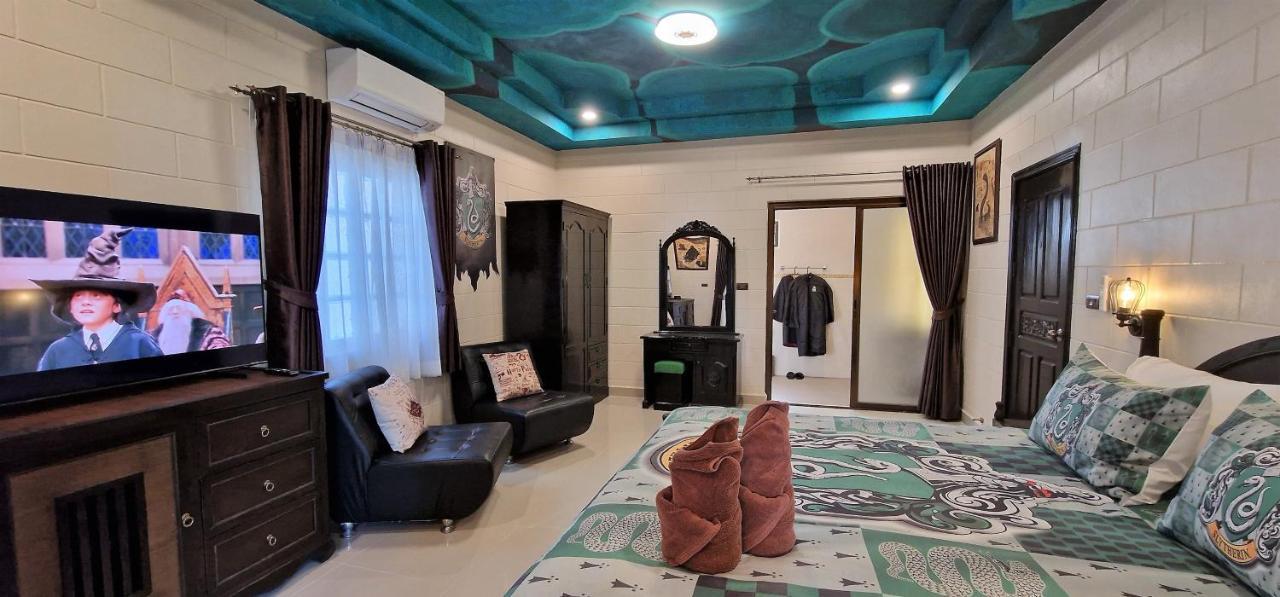 Potterland Luxury Pool Villa Pattaya Walking Street 6 Bedrooms Ngoại thất bức ảnh