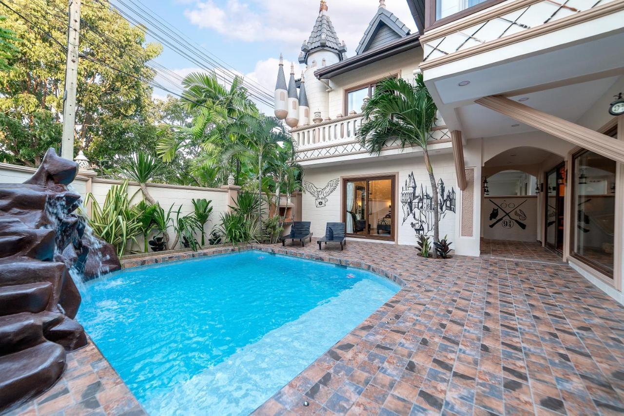 Potterland Luxury Pool Villa Pattaya Walking Street 6 Bedrooms Ngoại thất bức ảnh